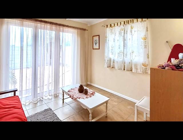 4 BEDROOM HOUSE FOR SALE IN PORT OWEN